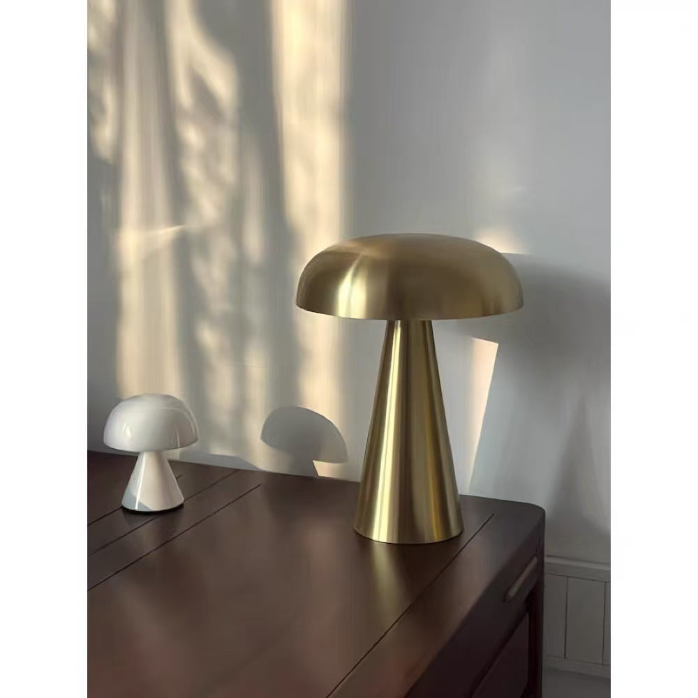 Lampka bezprzewodowa Grzybek, metalowa